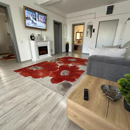 Downtown "Rendez-Vous" Luxury Διαμέρισμα Μπακάου Εξωτερικό φωτογραφία